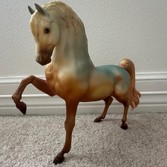 Breyer Horse #1105 - Carpe Diem "Celebrating The Millennium" - Picture 2 of 8